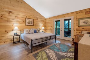 4 Schlafzimmer, Bügeleisen/Bügelbrett, kostenloses WLAN