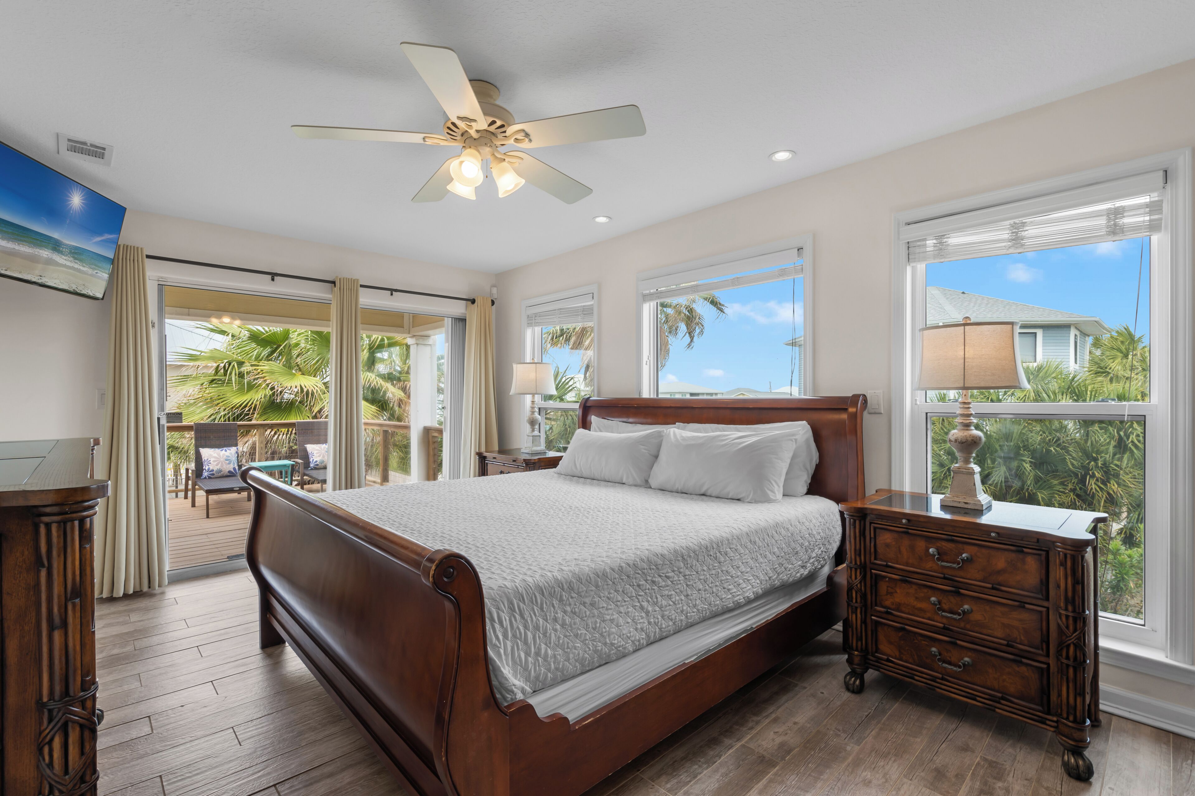 4 chambres, fer et planche à repasser, accès au Wi-Fi (inclus)