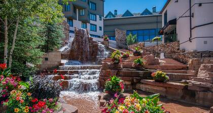 Best location BC village, Ski In Out, Steps to Ski School, Shops, Restaurants