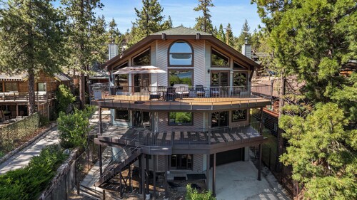North Shore Lakefront - 6 BR Lakefront - Game Room, Views, AC