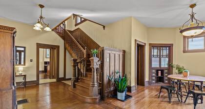 The Marquis Manor | JZ Vacation Rentals