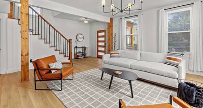 Wine Country Getaway | 3BR Near Hermann Wineries & Katy Trail | Washington MO