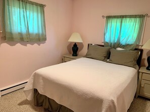 3 bedrooms, in-room safe, iron/ironing board, free WiFi