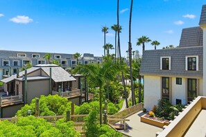 Property grounds - G224 North Coast Village - 1 bdrm condo super close to the beach! (Oceanside)