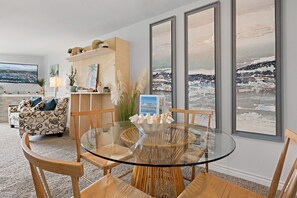 Interior - G224 North Coast Village - 1 bdrm condo super close to the beach! (Oceanside)