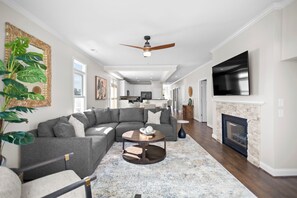 TV - Point of View by SoCharm | Luxury Lakefront Condo | Deck | Sleep 6 (Mooresville)