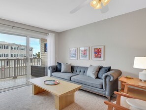 TV - Modern Beach Condo, Heated Pool Access (Tybee Island)