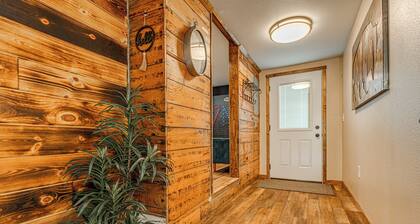 Country Living with Modern Amenities and Hot Tub