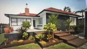 Exterior - Holiday home in Leigh seaside village
 (Leigh)