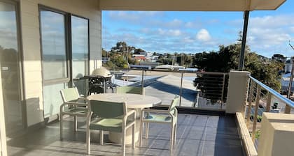 Sleeps 14 - 3 minute walk to beach, 5 minute drive to "The Dunes" Golf Course
