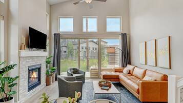 Smart-TV, peis, videospill og bøker