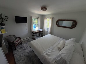 1 habitación, escritorio, tabla de planchar con plancha y wifi gratis