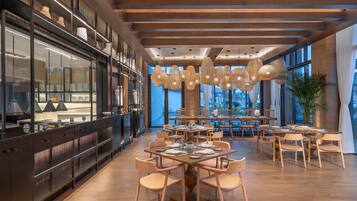 3 Restaurants; Frühstück, Mittagessen und Abendessen werden serviert