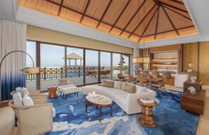 Minibar, blackout drapes, soundproofing, iron/ironing board - Anantara Mina Ras Al Khaimah Resort (Ras Al Khaimah)