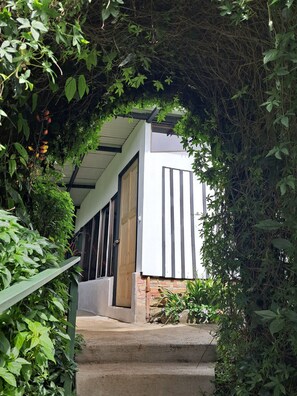 Exterior detail - Mountain view Monteverde, Cecropia Paradise<br> (Monte Verde)