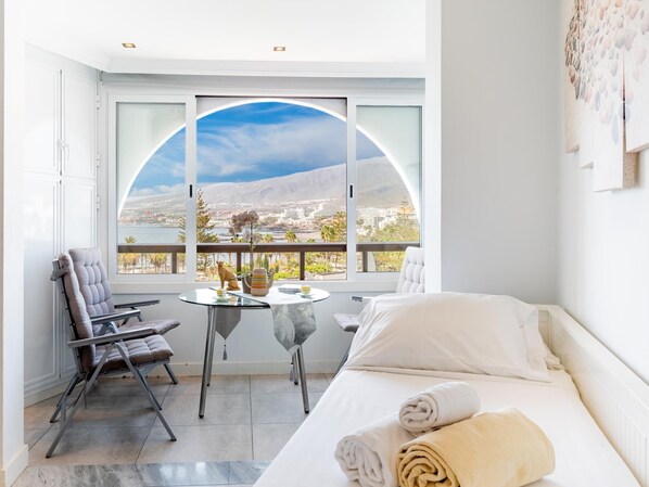 Een strijkplank/strijkijzer, internet