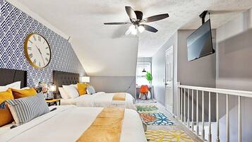 3 bedrooms, iron/ironing board, WiFi, bed sheets