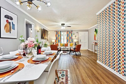 GA’s Peaches - Where Modern Meets Southern Comfort