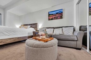 2 Schlafzimmer, Bügeleisen/Bügelbrett, WLAN, Bettwäsche