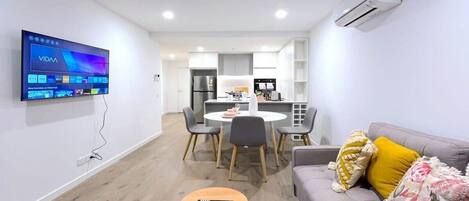 Télévision, espaces bureaux