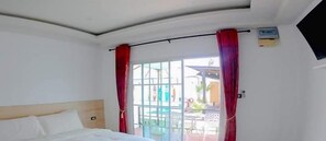 Standard Double Room, Non Smoking | Blackout drapes, soundproofing, free WiFi, bed sheets