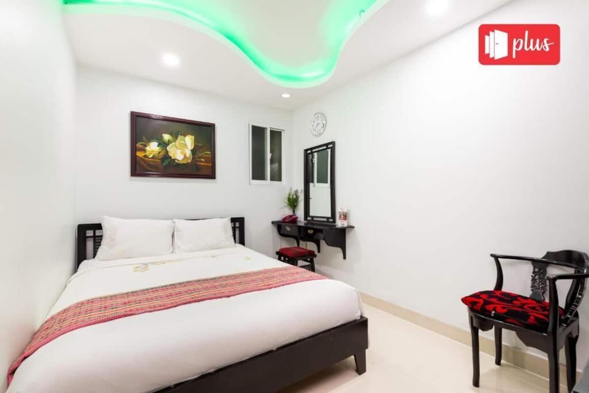 Habitación doble superior | Ropa de cama hipoalergénica, minibar, escritorio y wifi gratis