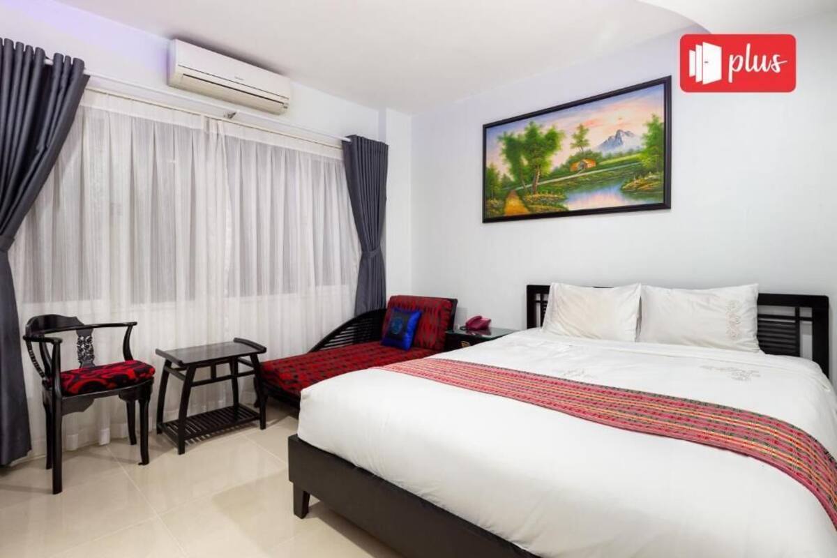 Phòng đôi Deluxe | Bộ đồ giường kháng dị ứng, minibar, bàn 