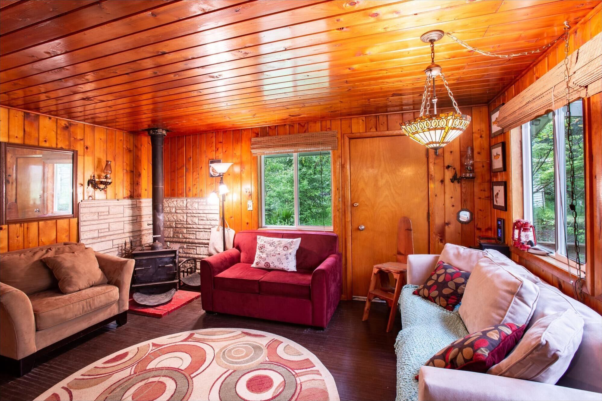 Chanterelle Cabin in Randle in Randle Find Hotel Reviews, Rooms, and