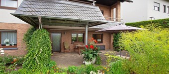 Vacation apartment 'Ruhrtalblick' with mountain view, private terrace and WLAN