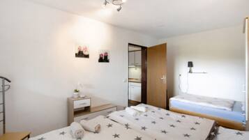 1 chambre, Wi-Fi gratuit, draps fournis