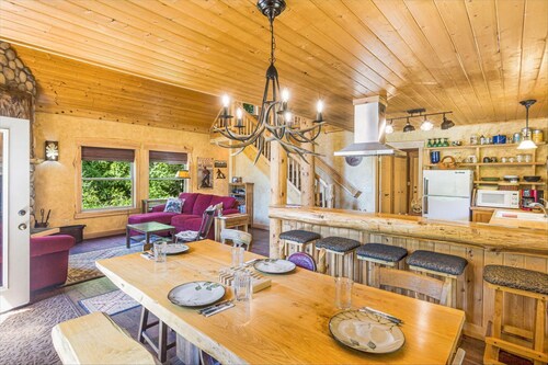 Elk Meadows Cottage in Randle