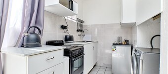 One Bed Unit in Prime Sandton- 2139