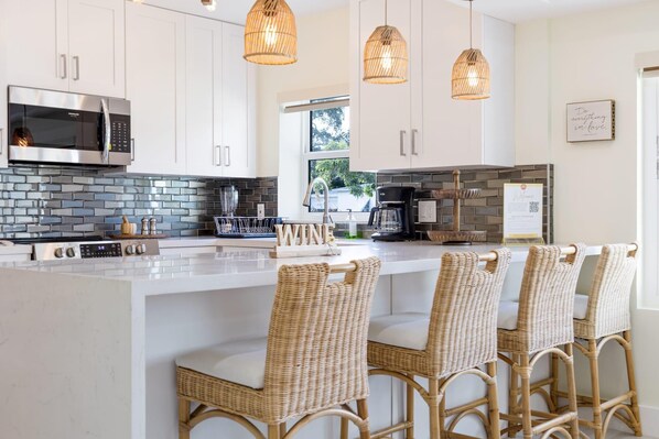 House | 3 bedrooms - Wicker Wine - Location Hot Tub Gated Yard (Fort Lauderdale)