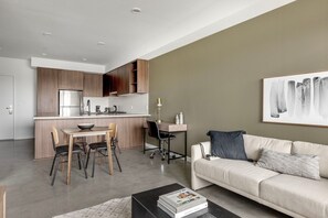 テレビ、ステレオ