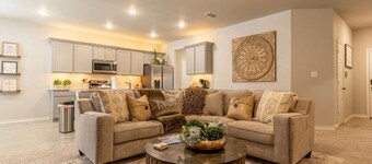 10 Minutes to Stadium! | Spacious 3BR | Gameroom