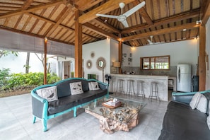 Luxury Villa | Living room