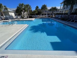 Pool - Sandy Feet Retreat|Heart of Destin|Community Pool (Destin)