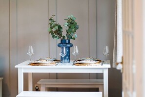 Dining - Heatherwood Cottage - Central Scone (Scone)