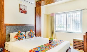 Deluxe Room | Egyptian cotton sheets, premium bedding, in-room safe, free WiFi