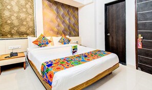 豪華客房 | 埃及棉床單、高級寢具、房內夾萬、免費 Wi-Fi