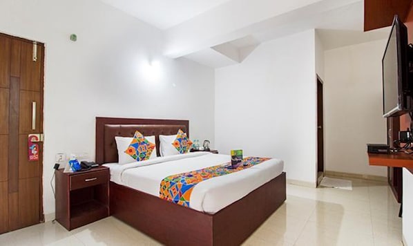 Egyptian cotton sheets, premium bedding, in-room safe, free WiFi