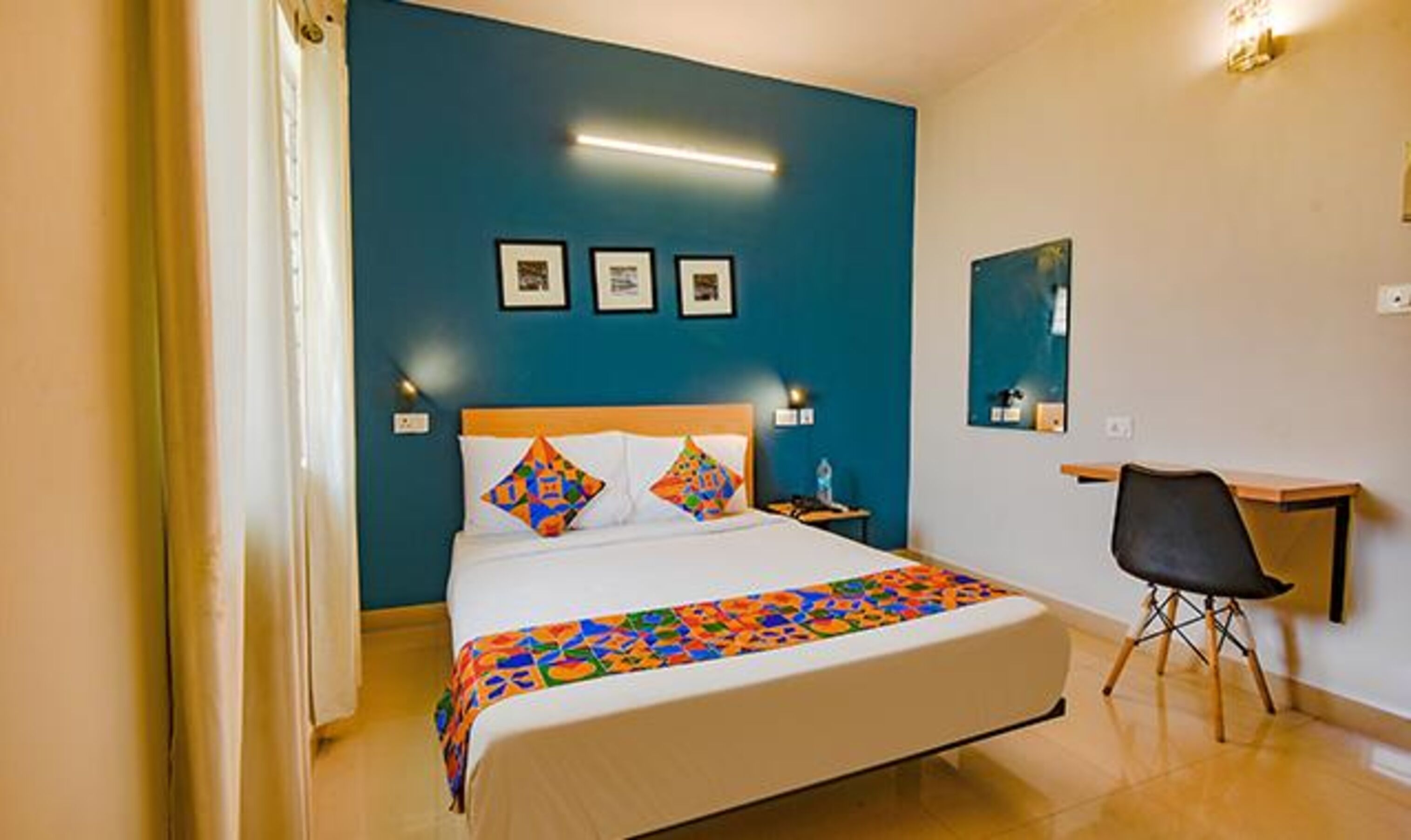 Egyptian cotton sheets, premium bedding, in-room safe