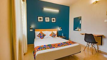 Egyptian cotton sheets, premium bedding, in-room safe