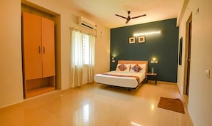 Habitación Deluxe | Sábanas de algodón egipcio, ropa de cama de alta calidad, caja fuerte