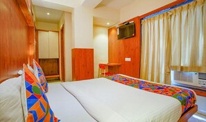 Egyptian cotton sheets, premium bedding, in-room safe