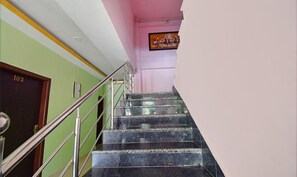 Lobby - Fabhotel Kakati (Guwahati)
