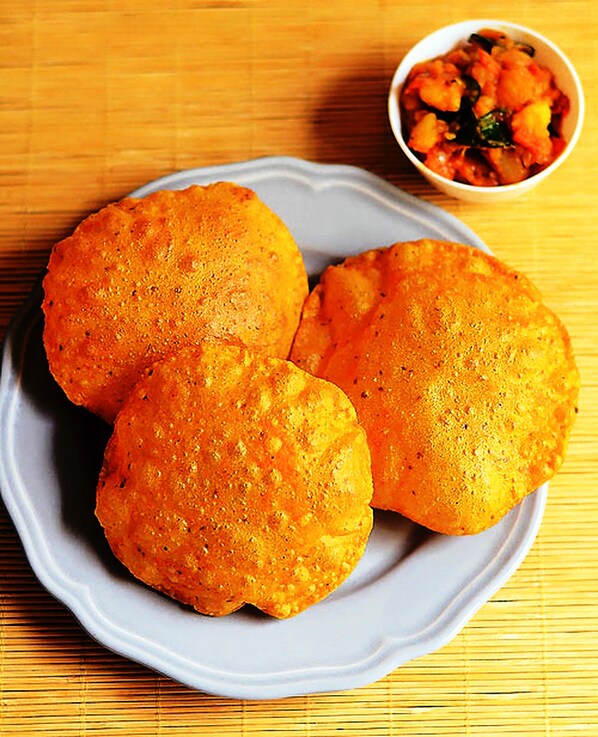 Daily continental breakfast (INR 300 per person) - Fabexpress Prashansa Palace (Varanasi)