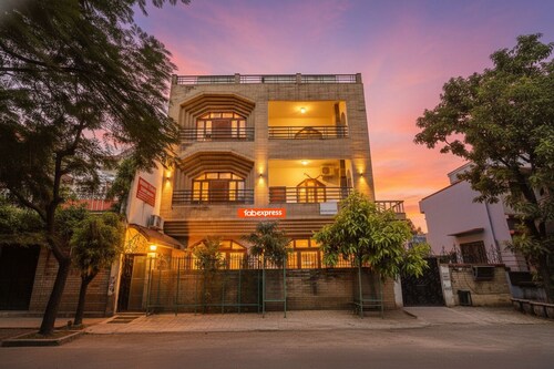 Fabexpress Prashansa Palace