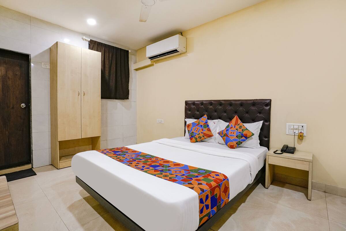 Deluxe Room | Egyptian cotton sheets, premium bedding, in-room safe, free WiFi