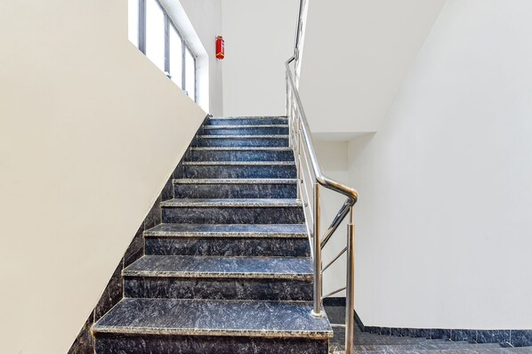 Lobby - Fabhotel Alexa (Jaipur)